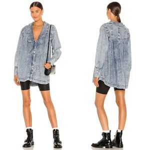 Free peopleCharlie Denim Bd Top in Lightest Indigo XS